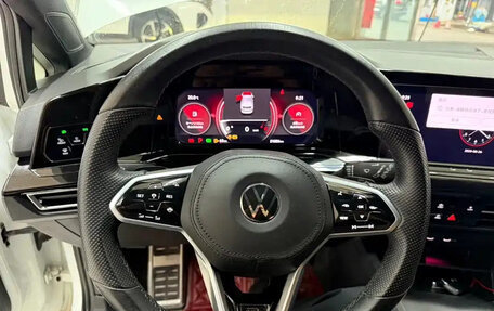 Volkswagen Golf VIII, 2022 год, 1 750 444 рублей, 12 фотография