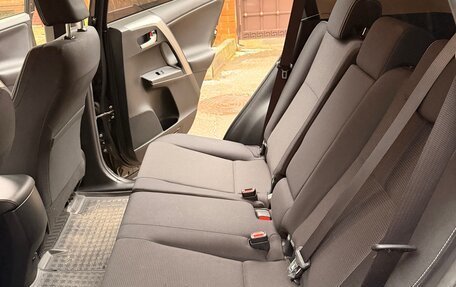 Toyota RAV4, 2016 год, 2 600 000 рублей, 12 фотография