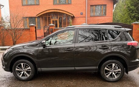 Toyota RAV4, 2016 год, 2 600 000 рублей, 7 фотография