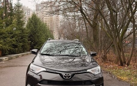 Toyota RAV4, 2016 год, 2 600 000 рублей, 2 фотография