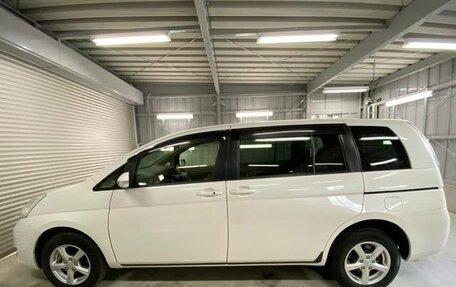 Toyota ISis I, 2013 год, 950 000 рублей, 3 фотография