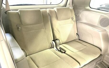 Toyota ISis I, 2013 год, 950 000 рублей, 16 фотография