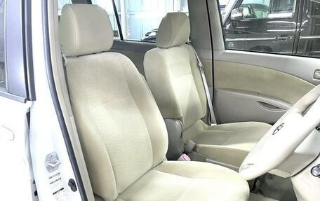 Toyota ISis I, 2013 год, 950 000 рублей, 14 фотография