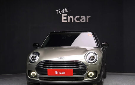 MINI Clubman, 2021 год, 2 300 000 рублей, 2 фотография