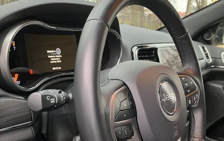 Jeep Grand Cherokee, 2018 год, 5 800 000 рублей, 13 фотография