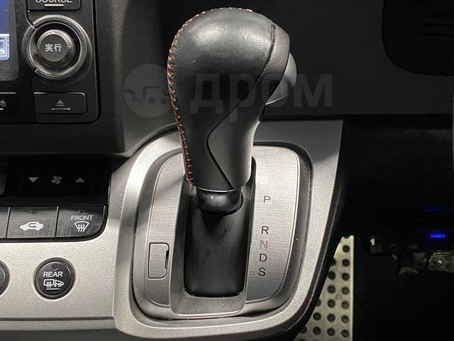 Honda Stream II рестайлинг, 2014 год, 914 000 рублей, 10 фотография