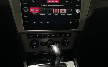 Volkswagen Passat B8 рестайлинг, 2017 год, 2 300 000 рублей, 12 фотография