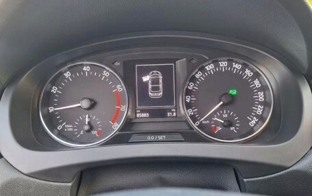 Skoda Rapid I, 2015 год, 1 050 000 рублей, 10 фотография