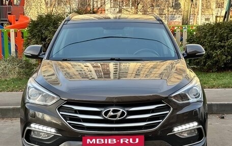 Hyundai Santa Fe III рестайлинг, 2017 год, 2 450 000 рублей, 2 фотография