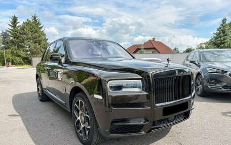 Rolls-Royce Cullinan, 2022 год, 35 178 084 рублей, 2 фотография