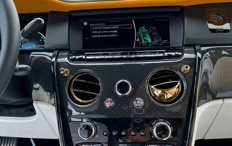 Rolls-Royce Cullinan, 2022 год, 35 178 084 рублей, 12 фотография