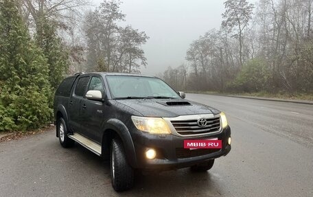 Toyota Hilux VII, 2012 год, 1 920 000 рублей, 2 фотография