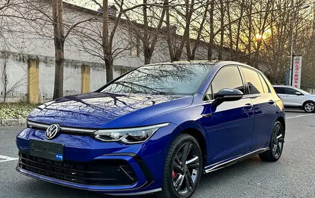 Volkswagen Golf VIII, 2021 год, 1 948 069 рублей, 1 фотография