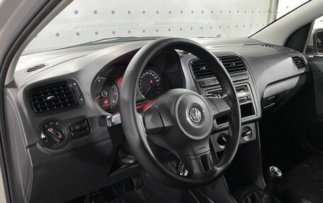 Volkswagen Polo VI (EU Market), 2012 год, 850 000 рублей, 15 фотография