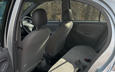 Toyota Platz, 2000 год, 270 000 рублей, 9 фотография