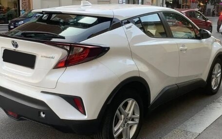 Toyota C-HR I рестайлинг, 2022 год, 1 650 000 рублей, 4 фотография