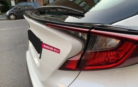 Toyota C-HR I рестайлинг, 2022 год, 1 650 000 рублей, 7 фотография