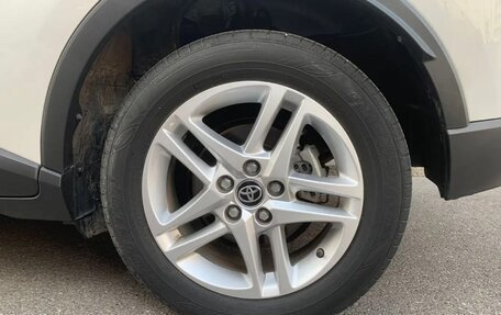 Toyota C-HR I рестайлинг, 2022 год, 1 650 000 рублей, 15 фотография