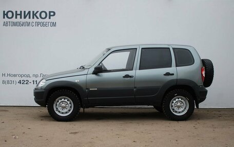 Chevrolet Niva I рестайлинг, 2015 год, 569 000 рублей, 2 фотография