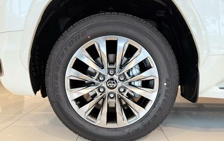 Toyota Land Cruiser, 2025 год, 16 800 000 рублей, 10 фотография