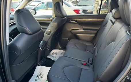 Toyota Highlander, 2025 год, 5 950 000 рублей, 18 фотография