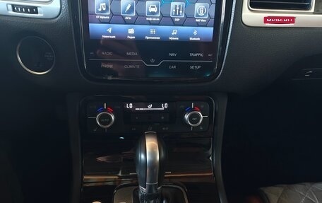 Volkswagen Touareg III, 2016 год, 2 900 000 рублей, 11 фотография