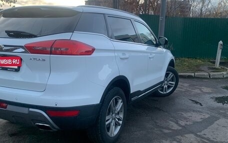 Geely Atlas I, 2018 год, 1 280 000 рублей, 4 фотография
