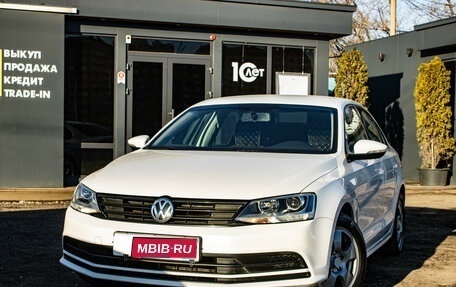 Volkswagen Jetta VI, 2015 год, 999 000 рублей, 1 фотография