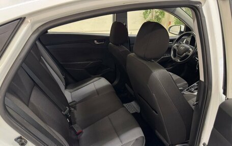 Hyundai Solaris II рестайлинг, 2019 год, 1 385 000 рублей, 11 фотография