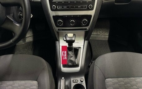 Skoda Octavia, 2011 год, 990 000 рублей, 13 фотография