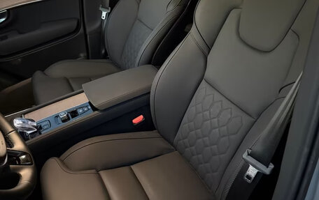 Volvo XC90 II рестайлинг, 2025 год, 9 900 000 рублей, 11 фотография