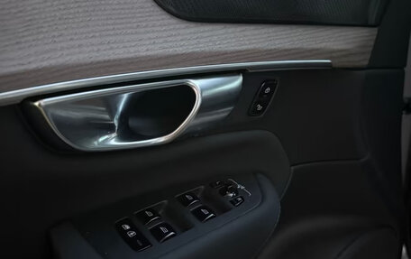 Volvo XC90 II рестайлинг, 2025 год, 9 900 000 рублей, 15 фотография