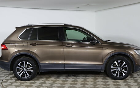 Volkswagen Tiguan II, 2019 год, 2 459 990 рублей, 4 фотография