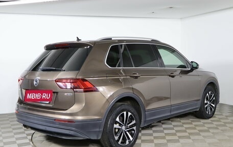 Volkswagen Tiguan II, 2019 год, 2 459 990 рублей, 7 фотография