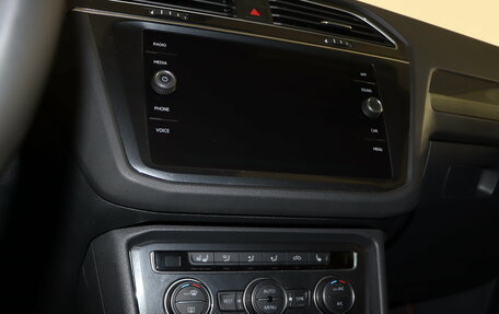 Volkswagen Tiguan II, 2019 год, 2 459 990 рублей, 17 фотография