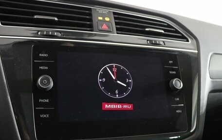 Volkswagen Tiguan II, 2019 год, 2 459 990 рублей, 19 фотография