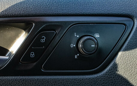 Volkswagen Jetta VI, 2015 год, 999 000 рублей, 6 фотография