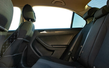 Volkswagen Jetta VI, 2015 год, 999 000 рублей, 13 фотография