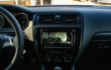 Volkswagen Jetta VI, 2015 год, 999 000 рублей, 18 фотография