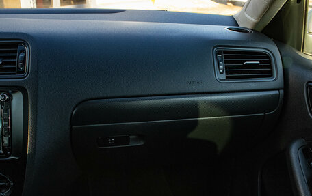 Volkswagen Jetta VI, 2015 год, 999 000 рублей, 19 фотография