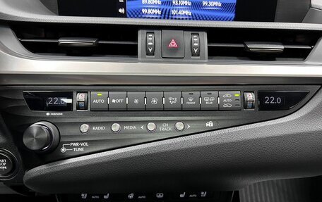 Lexus ES VII, 2019 год, 3 595 000 рублей, 27 фотография