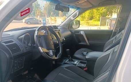 Toyota Land Cruiser Prado 150 рестайлинг 2, 2015 год, 3 400 000 рублей, 6 фотография