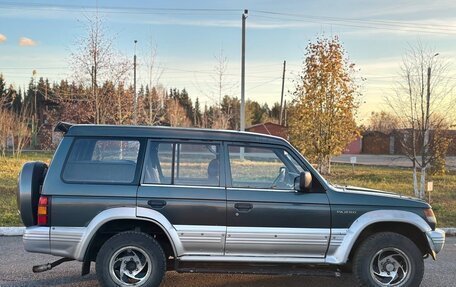 Mitsubishi Pajero III рестайлинг, 1994 год, 270 000 рублей, 3 фотография