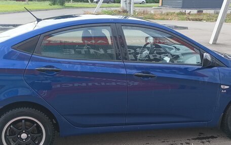 Hyundai Solaris II рестайлинг, 2014 год, 810 000 рублей, 5 фотография