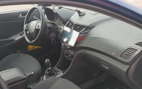 Hyundai Solaris II рестайлинг, 2014 год, 810 000 рублей, 13 фотография