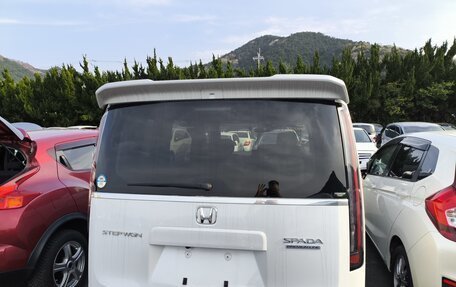 Honda Stepwgn, 2022 год, 2 400 000 рублей, 6 фотография