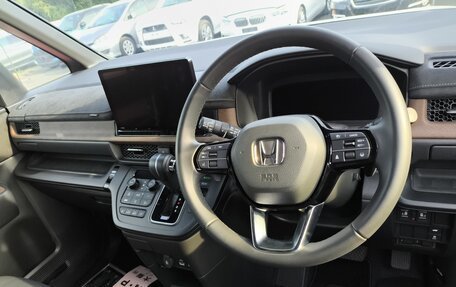 Honda Stepwgn, 2022 год, 2 400 000 рублей, 23 фотография