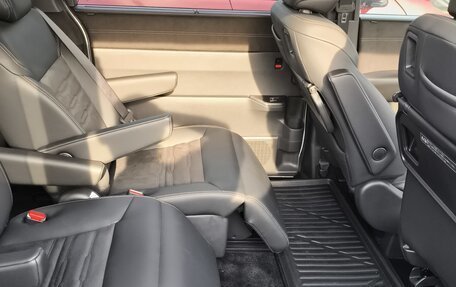 Honda Stepwgn, 2022 год, 2 400 000 рублей, 32 фотография