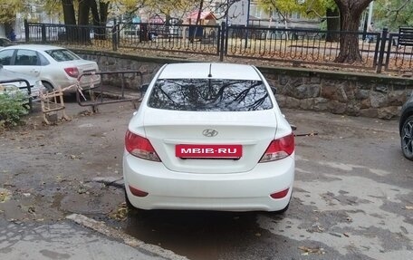 Hyundai Solaris II рестайлинг, 2014 год, 560 000 рублей, 4 фотография