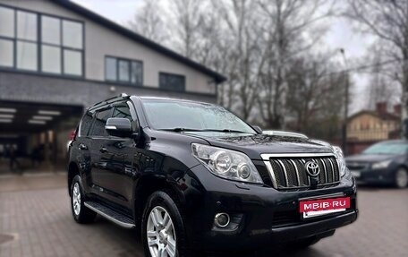 Toyota Land Cruiser Prado 150 рестайлинг 2, 2009 год, 2 350 000 рублей, 2 фотография